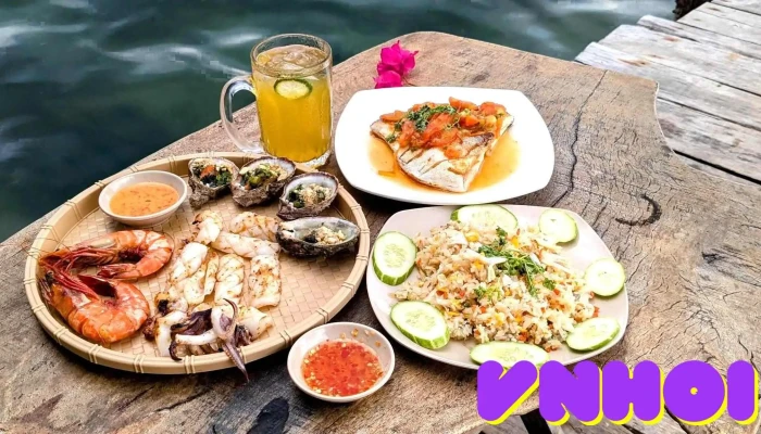 Nha Tren Bien   Joy Adventures   Restaurant Boat To Starfish Beach Thuc Pham Va Do Uong - Kiên Giang
