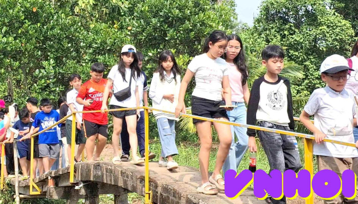 Nong Trai Hai Van   San Chim Vam Ho Video - Bến Tre