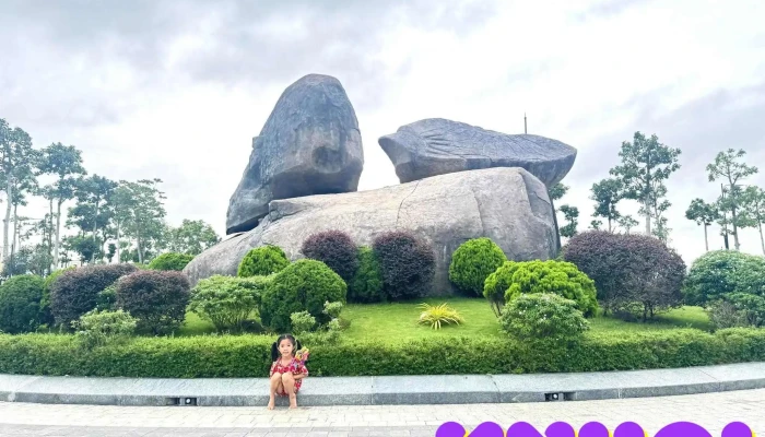 Phiên bản Hòn Trống Mái - Trung Sơn