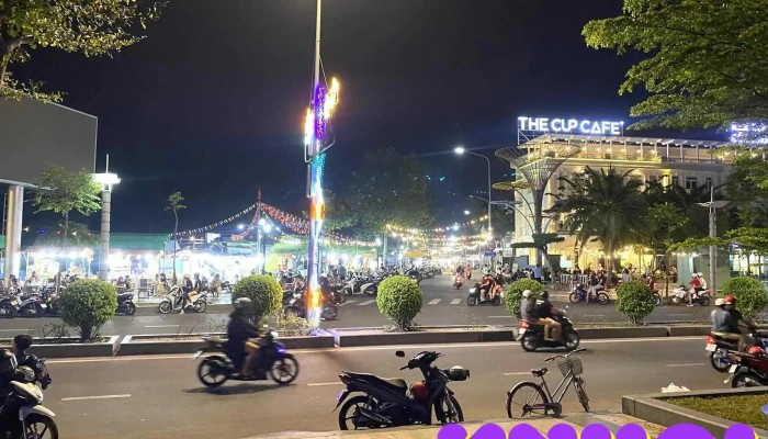 Pho Di Bo Bach Dang Tieu Khien - Bình Dương
