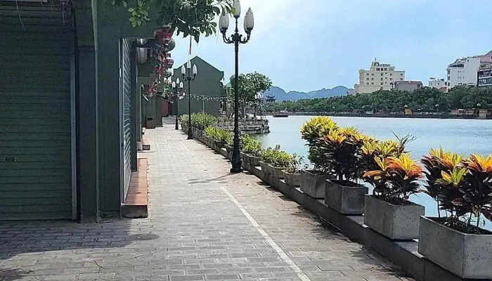 Pho Di Bo Ninh Binh   Walking Street Cua Chu So Huu - Ninh Bình