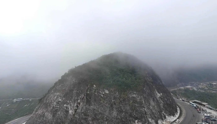 Quan Ba Lieu Che Do Xem Pho Va 360deg - Hòa Bình