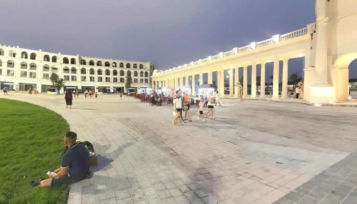 Quang Truong Chau Au Che Do Xem Pho Va 360deg - Hải Phòng