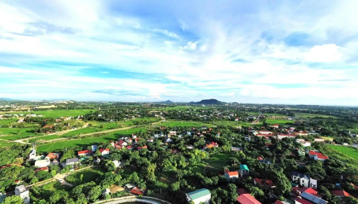 Quang Truong Huyen Tam Dao Che Do Xem Pho Va 360deg - Vĩnh Phúc