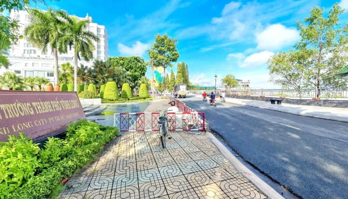 Quang Truong Thanh Pho Vinh Long Che Do Xem Pho Va 360deg - Vĩnh Long