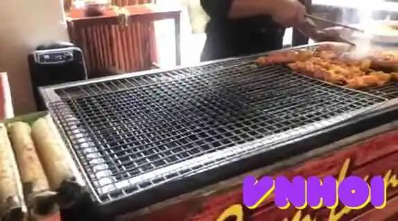 Suoi Da Hon Giao Cua Chu So Huu - Khánh Hòa