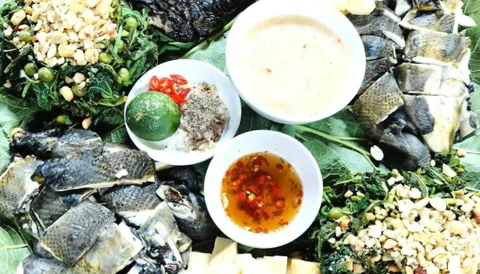 Suoi Giang   Homestay Chu Lau Thuc Pham Va Do Uong - Yên Bái