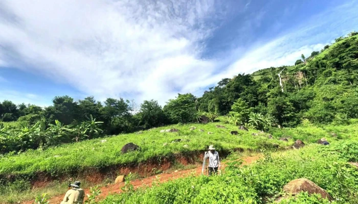 Thac Bau   Suoi Mau Che Do Xem Pho Va 360deg - Khánh Hòa