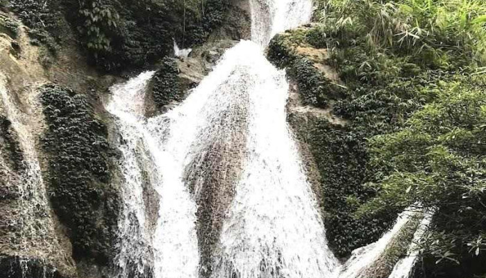 Thác Khuôn Nhòa - Tuyên Quang