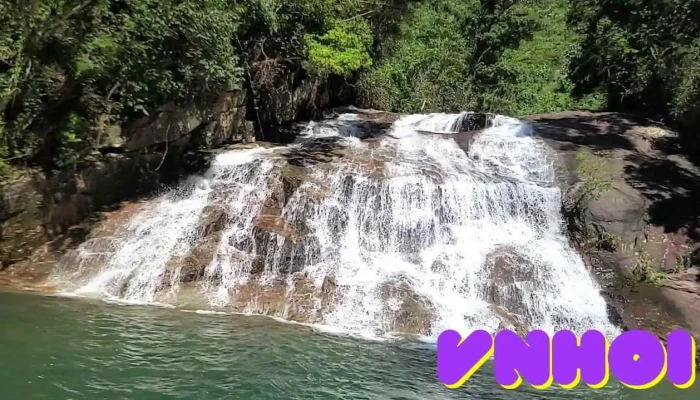 Thac Phuon   Nam Dong Cua Chu So Huu - Thành Phố Huế