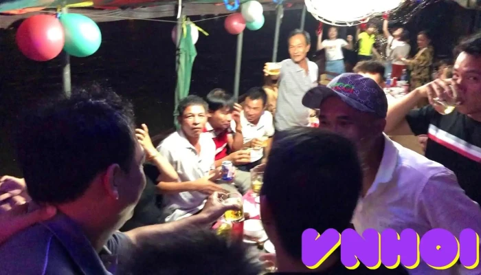 Thuyen Tham Quan Con My Tho Cua Chu So Huu - Tiền Giang