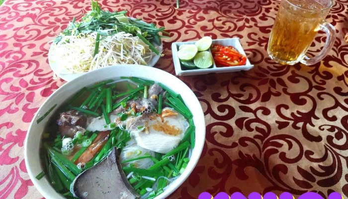 Tram Dung Chan Trung Luong Pho - Tiền Giang