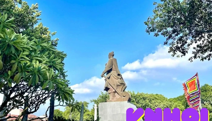 Tượng Đài Trần Quốc Tuấn - Nam Định