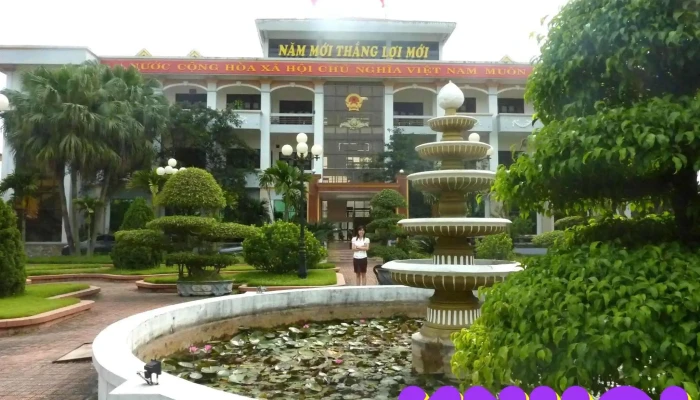 Ubnd Thi Xa Duy Tien Principal - Thái Hòa
