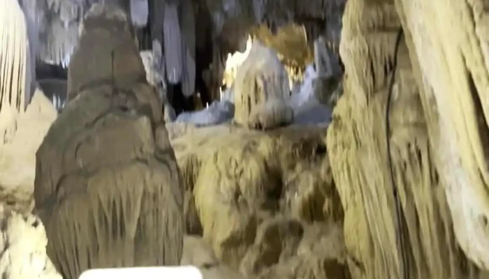 Vai Gioi Cave -  Video - Ninh Bình
